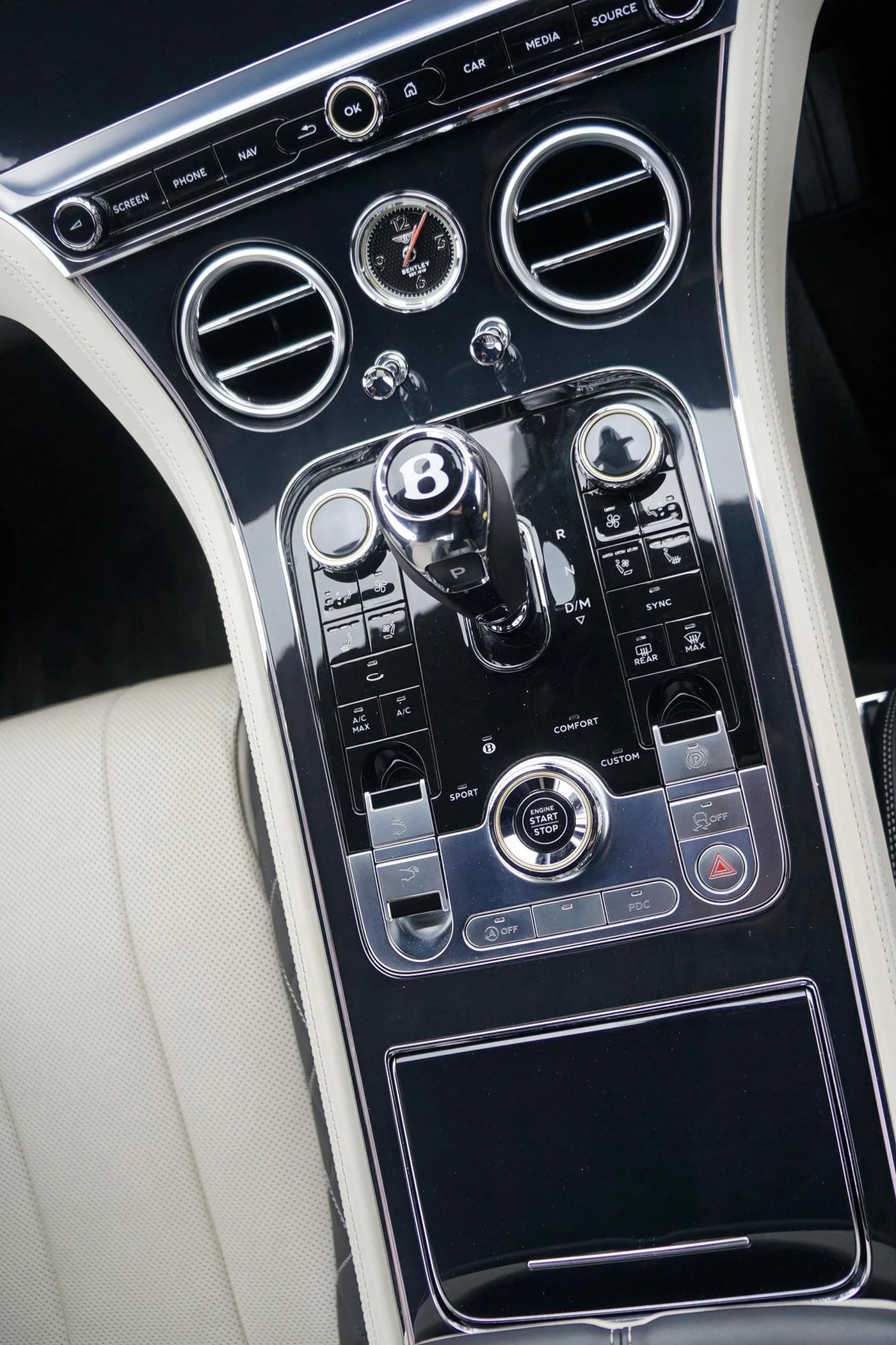 2018 Bentley Continental GT W12 angeboten von einer Vertragshändlergruppe in Ripley, Vereinigtes Königreich, Foto 23 von 25