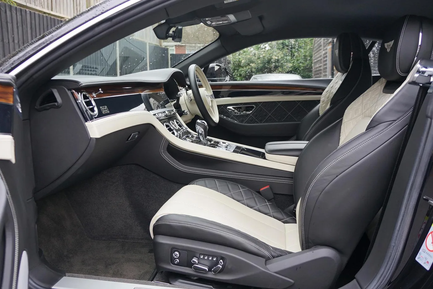 2018 Bentley Continental GT W12 angeboten von einer Vertragshändlergruppe in Ripley, Vereinigtes Königreich, Foto 25 von 25