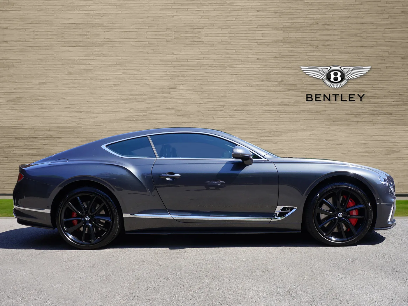 2018 Bentley Continental GT W12 angeboten von einer Vertragshändlergruppe in Ripley, Vereinigtes Königreich, Foto 7 von 25