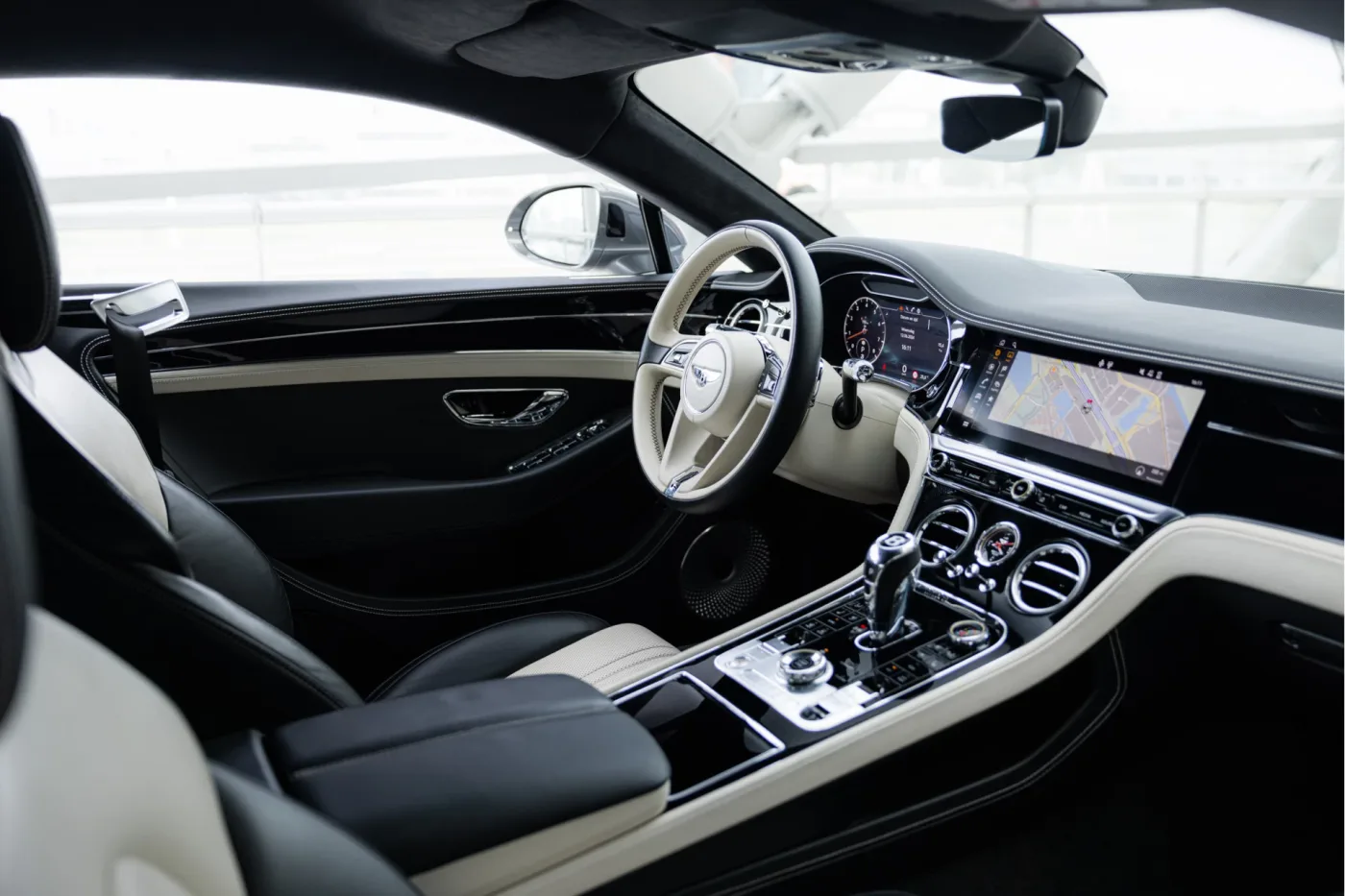 2018 Bentley Continental GT W12 angeboten von einem offiziellen McLaren und Morgan-Vertragshändler in Utrecht, Niederlande, Foto 9 von 25