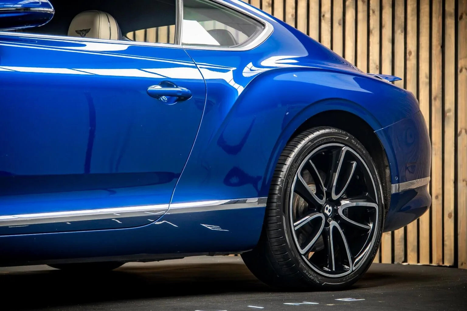 2018 Bentley Continental GT W12 First Edition, 15/30