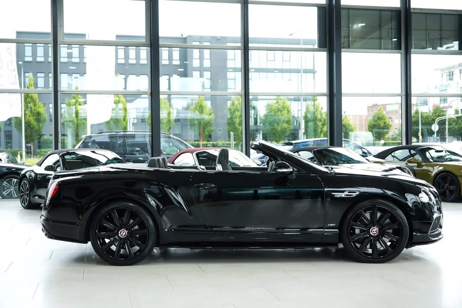 2018 Bentley Continental GTC V8 S Diamond Edition, 6/30