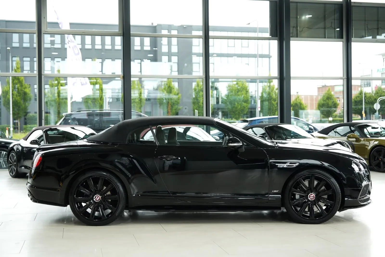 2018 Bentley Continental GTC V8 S Diamond Edition, 12/30