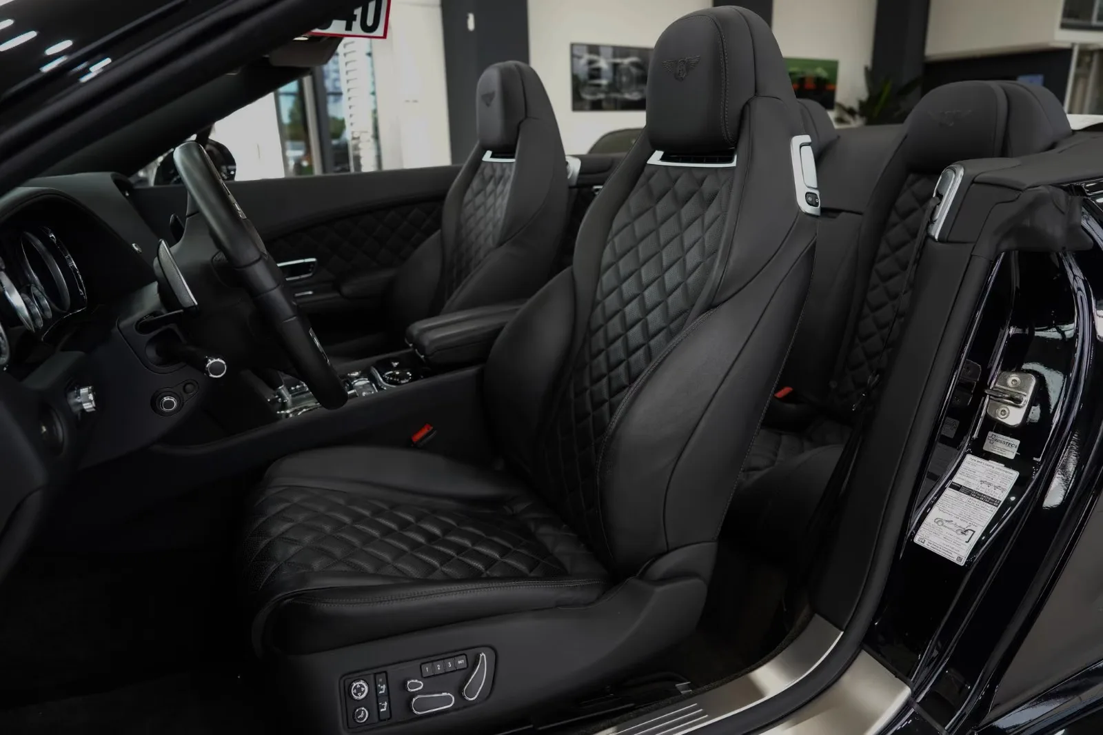 2018 Bentley Continental GTC V8 S Diamond Edition, 19/30