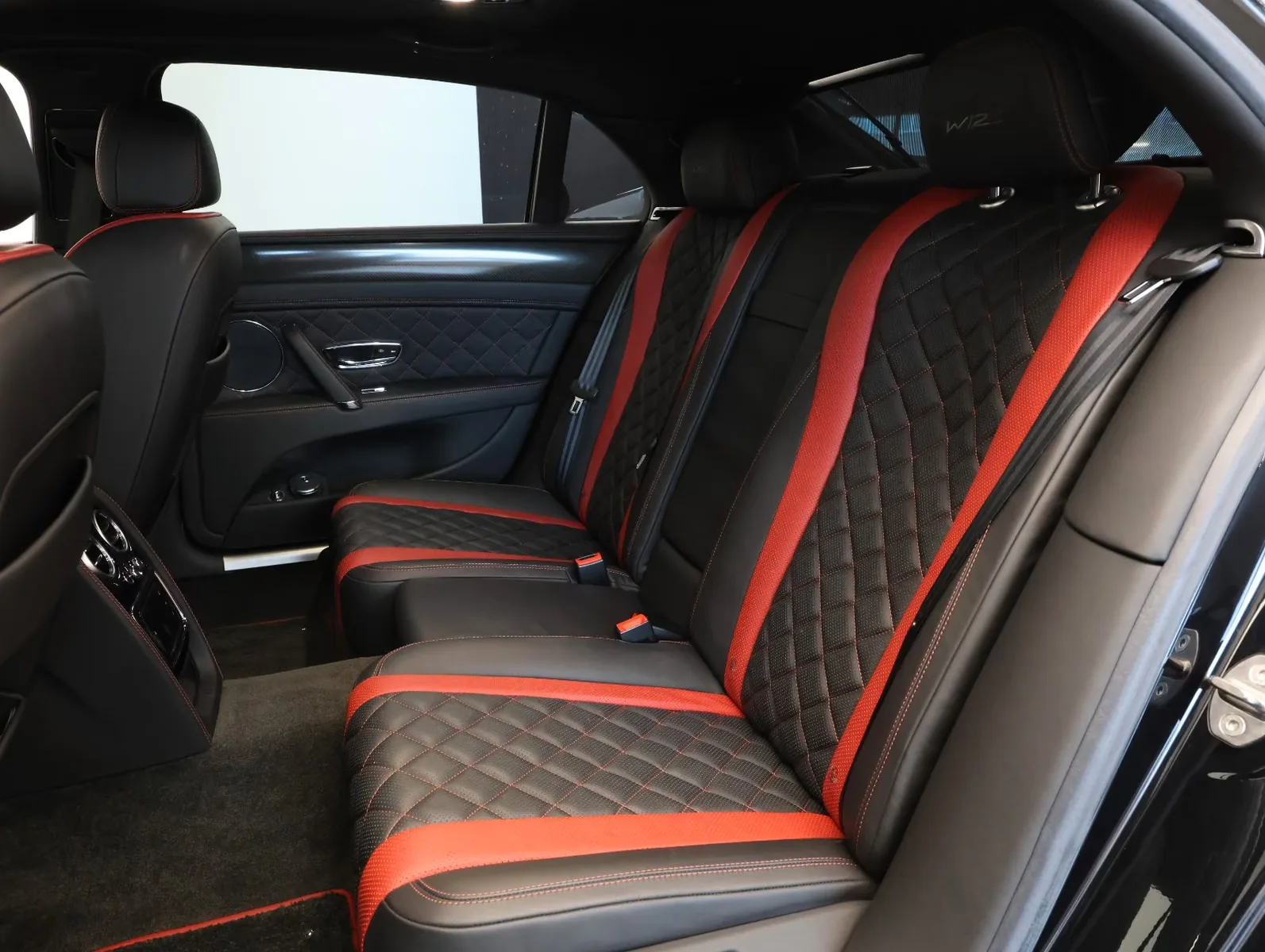 2018 Bentley Flying Spur W12 S, 10/25