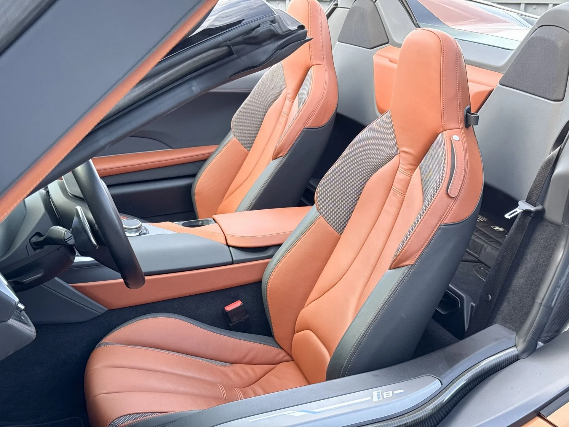2018 BMW i8 Roadster, 14/16