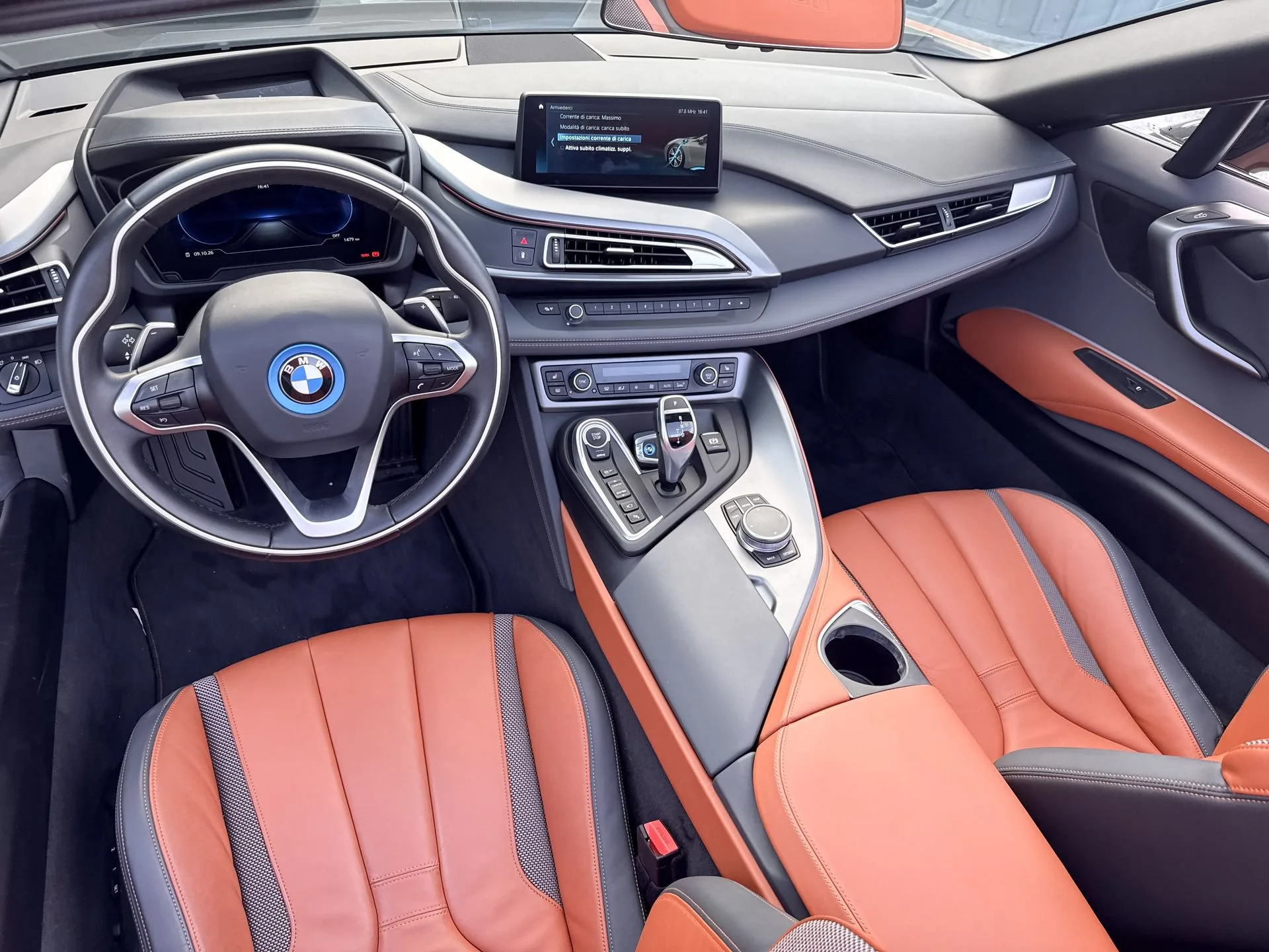 2018 BMW i8 Roadster, 15/16