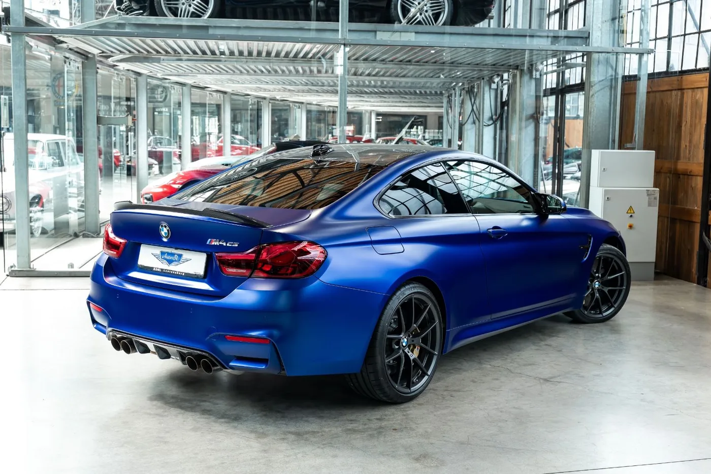 2018 BMW M4 CS angeboten von einem Fachhändler in Neuss, Deutschland, Foto 2 von 10