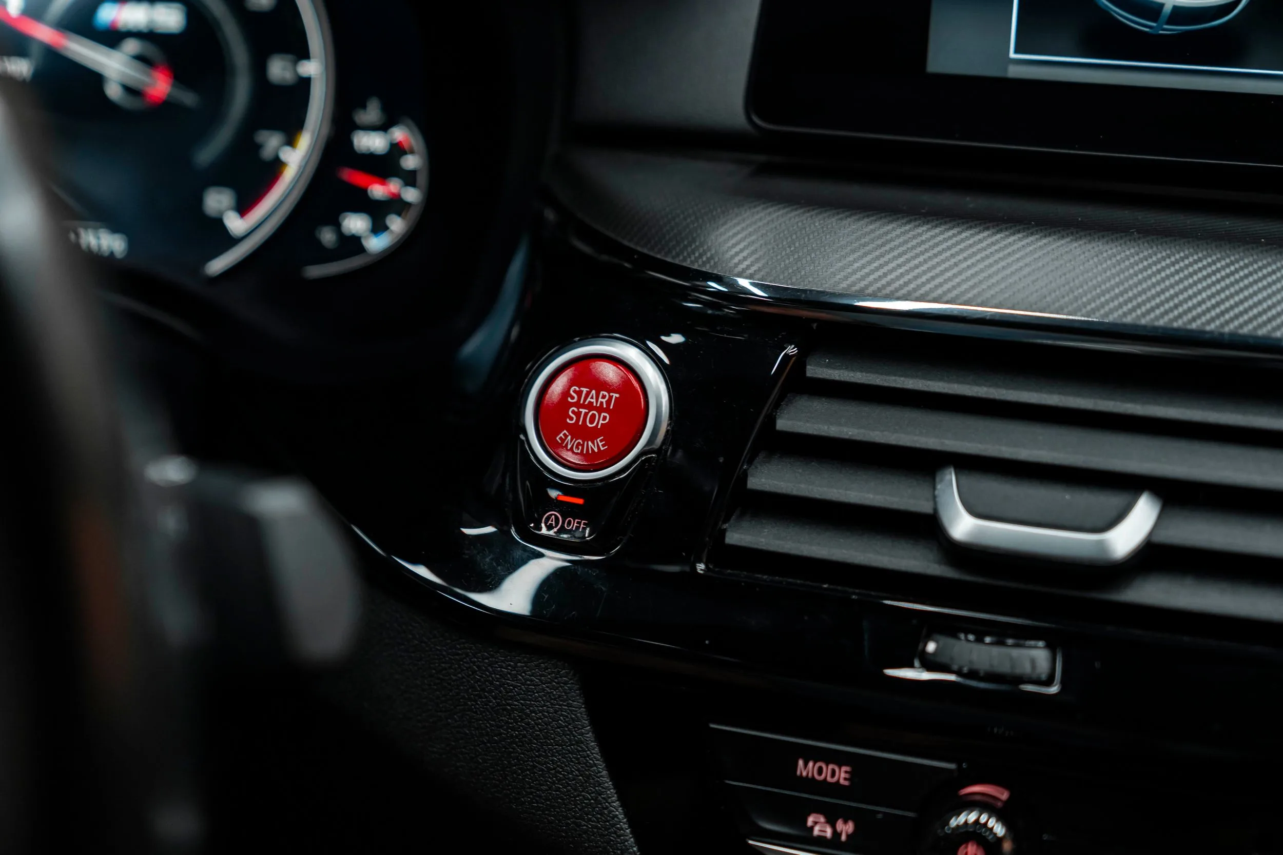 2018 BMW M5, 10/27