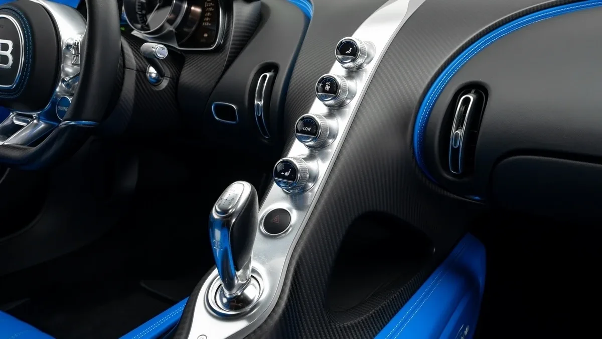 2018 Bugatti Chiron offered by a specialist dealer in Dubai, United Arab Emirates, photo 16 of 25