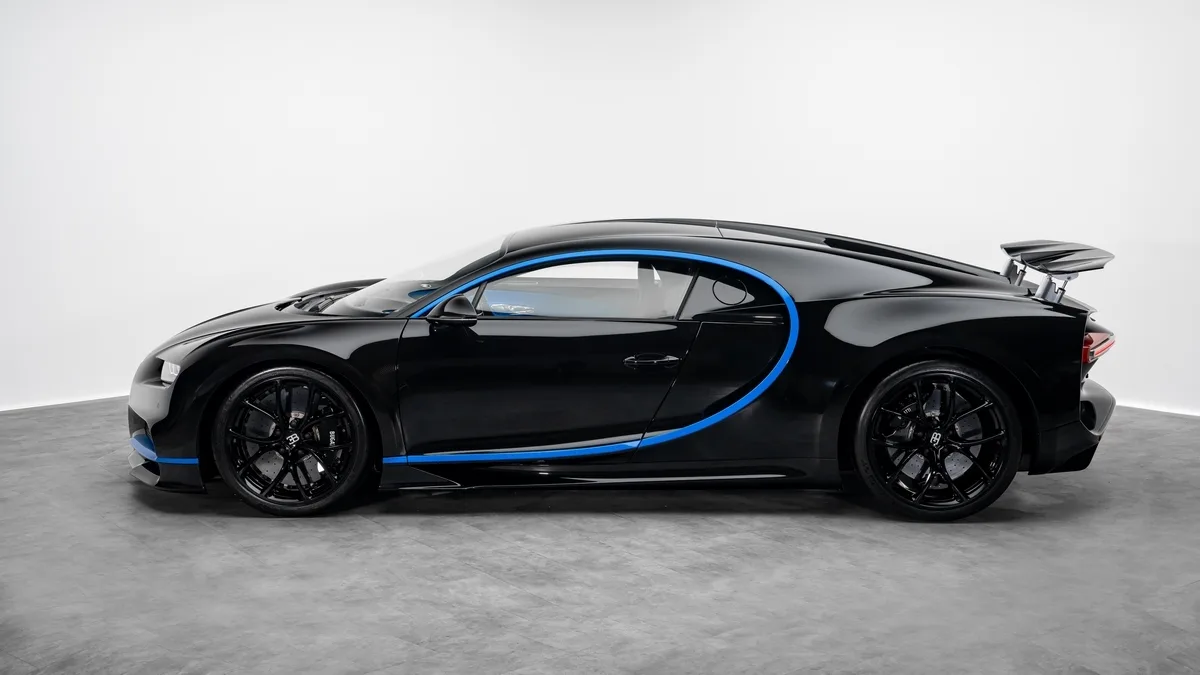 2018 Bugatti Chiron offered by a specialist dealer in Dubai, United Arab Emirates, photo 23 of 25
