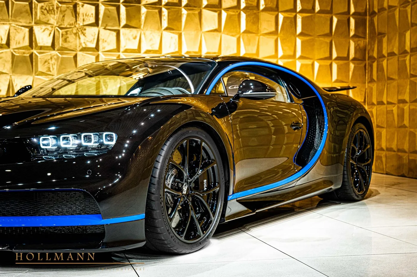 2018 Bugatti Chiron proposée par un concessionnaire spécialisé à Stuhr, Allemagne, photo 4 sur 8