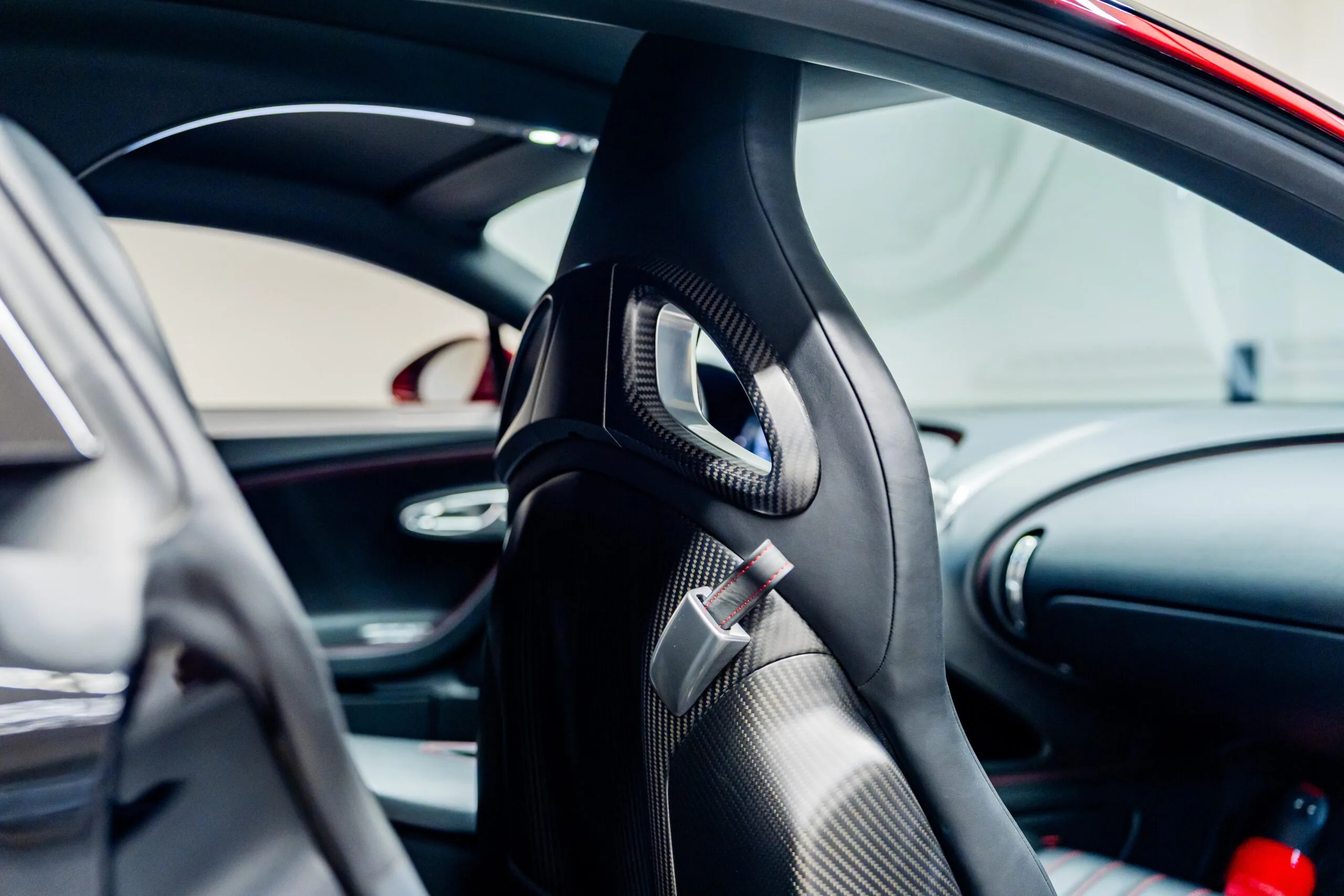 2018 Bugatti Chiron, 16/18