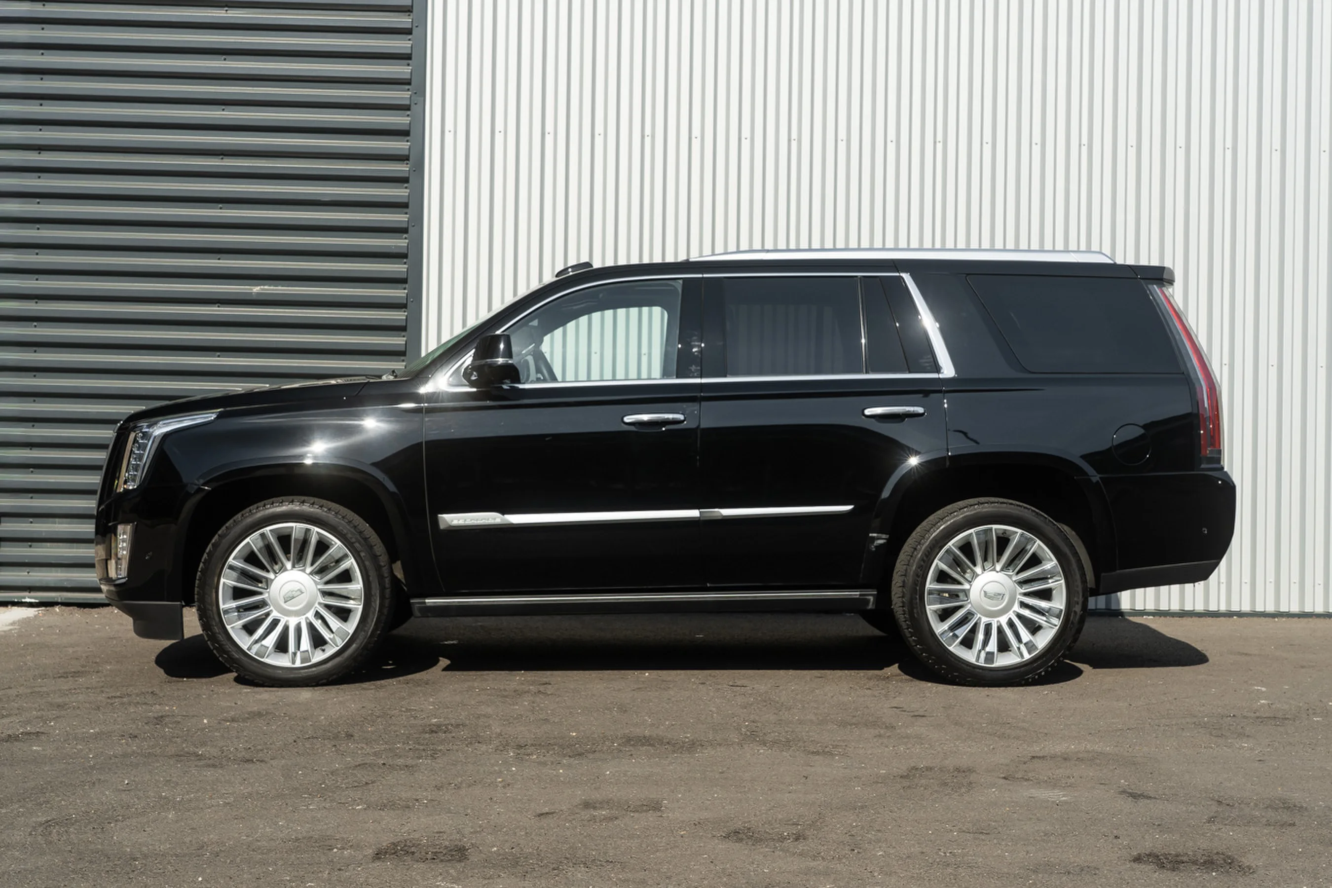 2018 Cadillac Escalade Platinum, 3/30