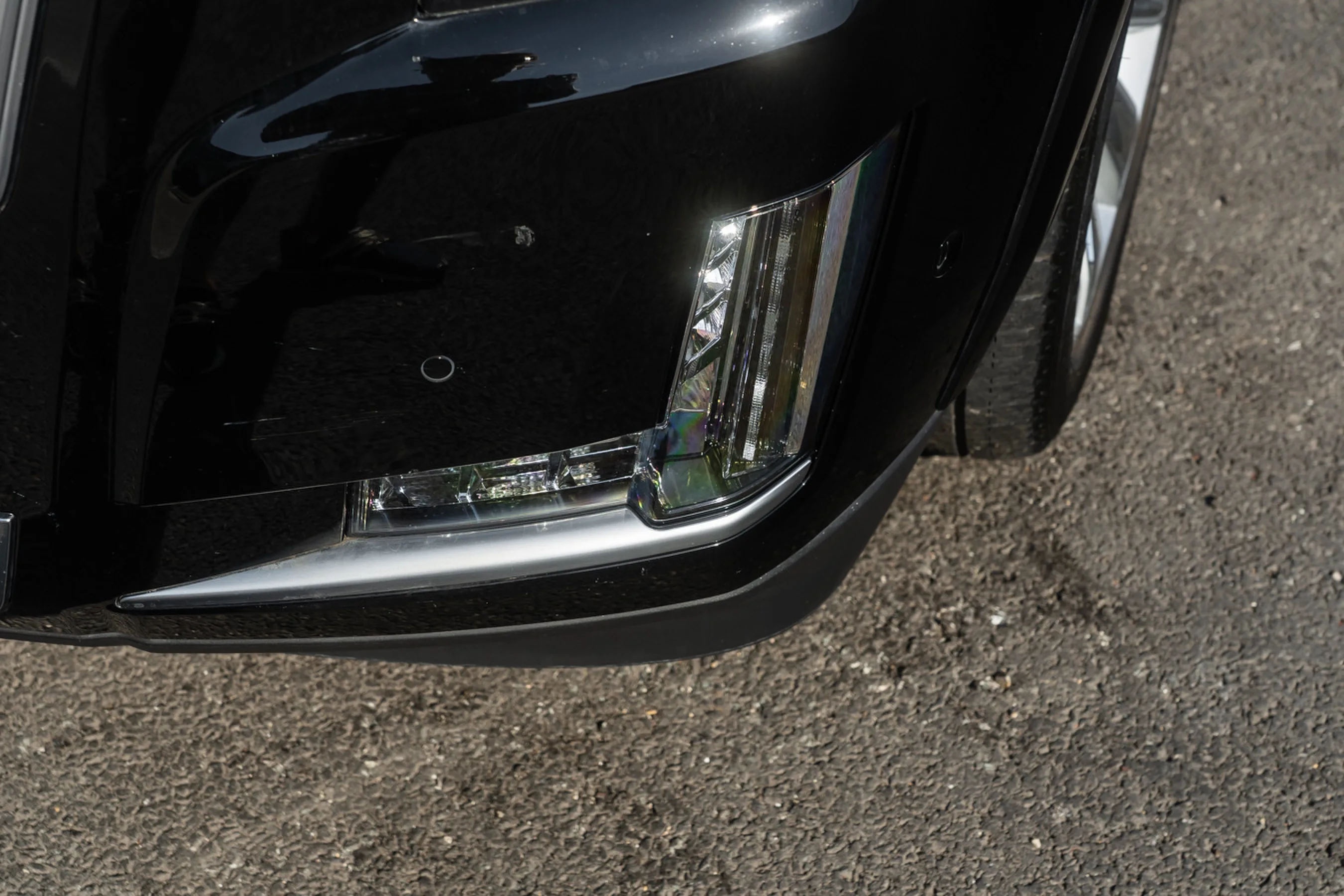 2018 Cadillac Escalade Platinum, 15/30