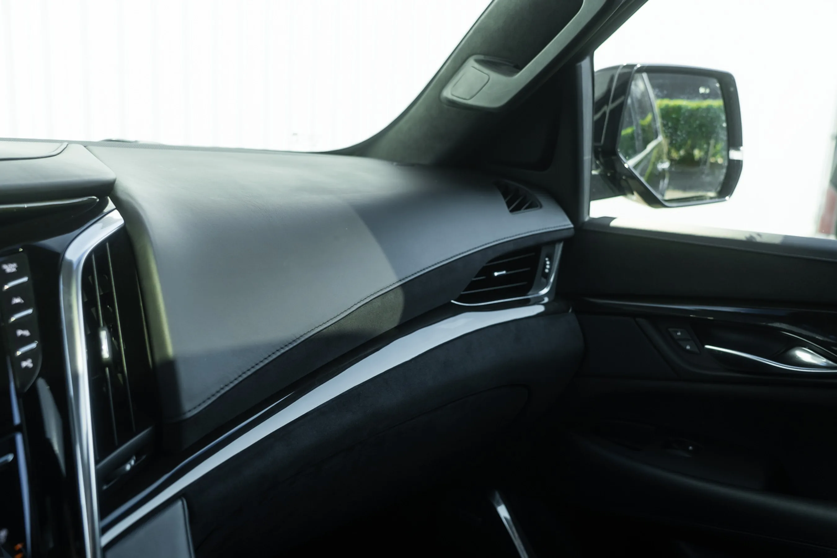 2018 Cadillac Escalade Platinum, 29/30