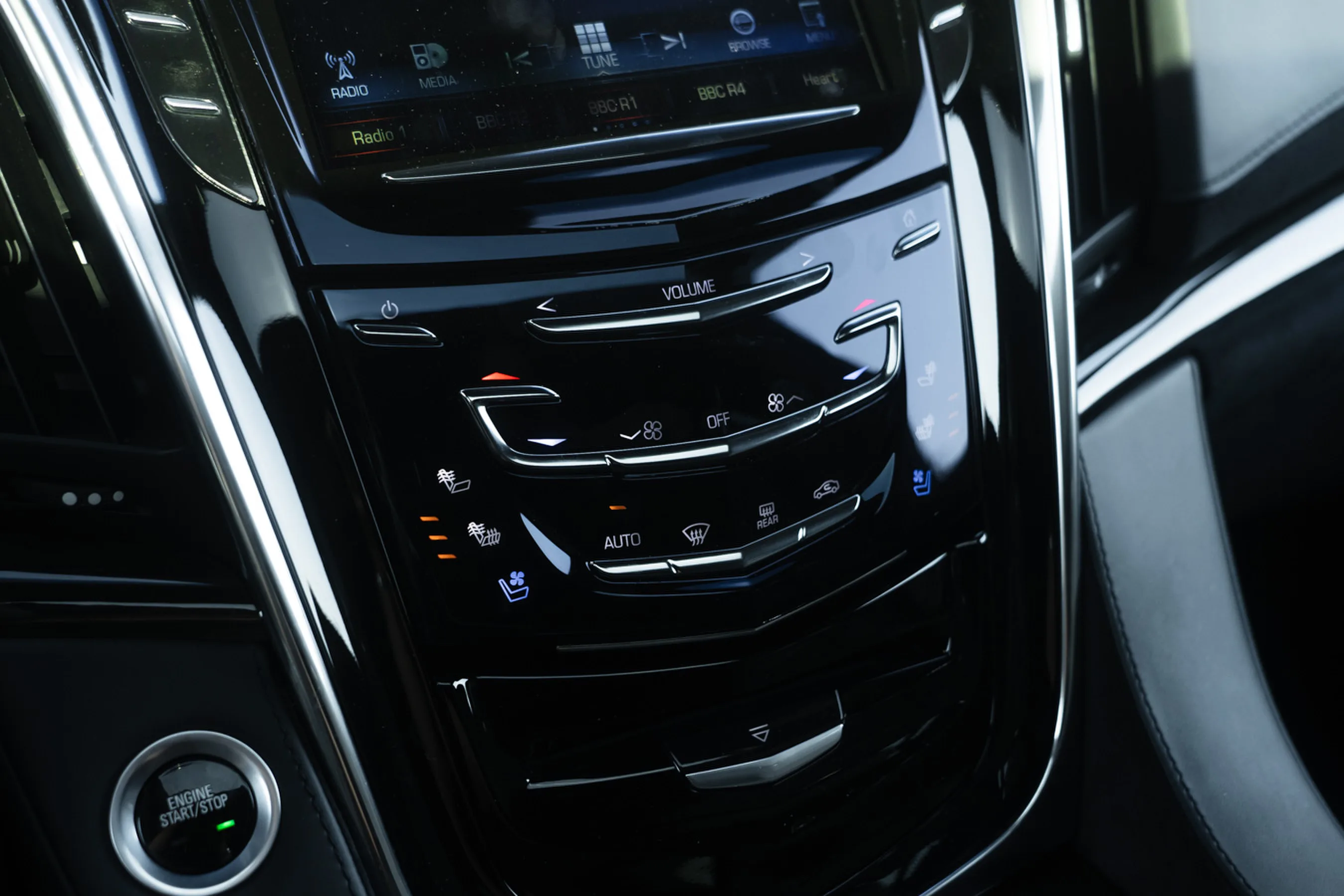 2018 Cadillac Escalade Platinum, 30/30