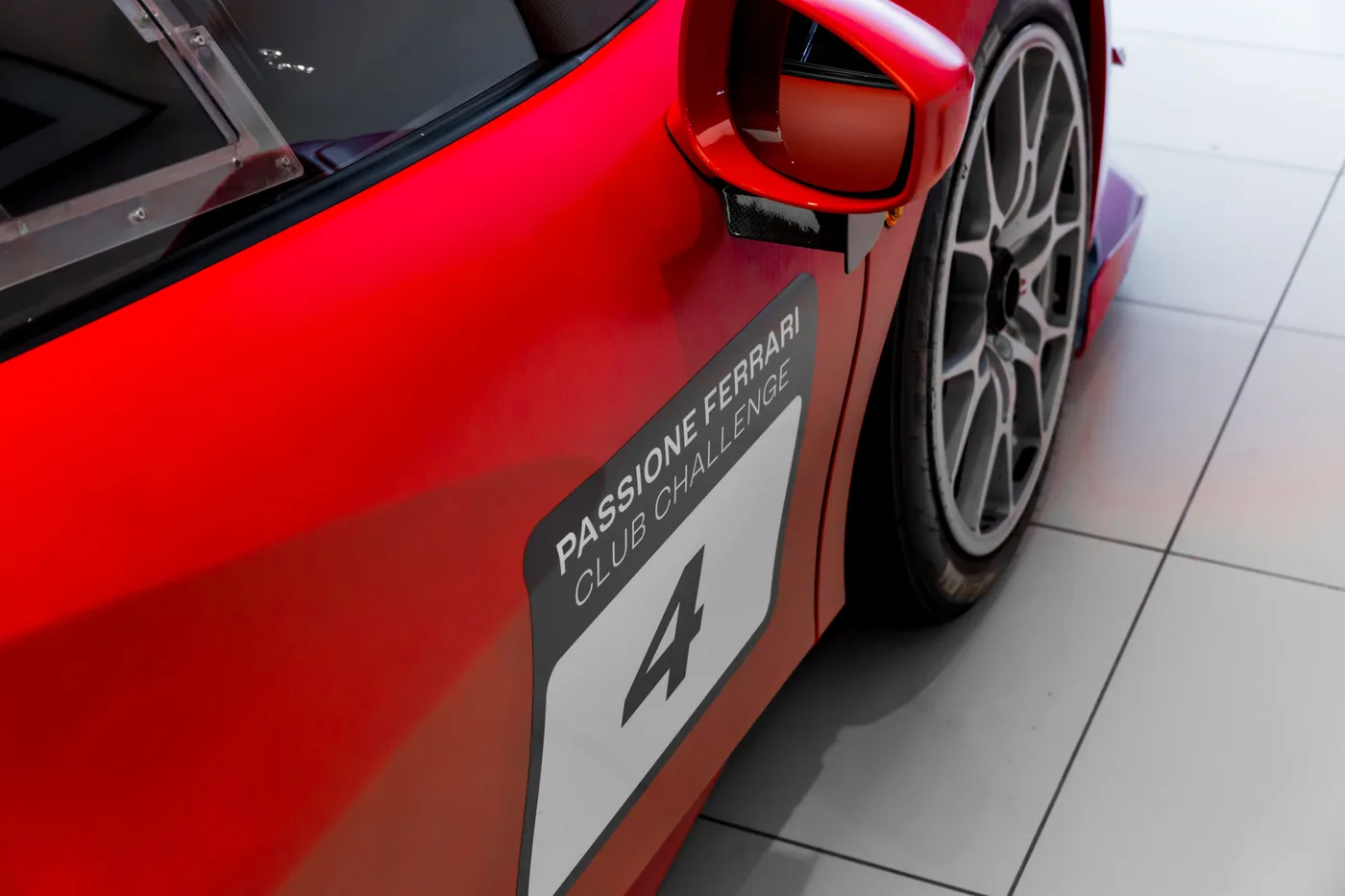 2018 Ferrari 488 Challenge angeboten von einem Fachhändler in Hengelo, Niederlande, Foto 9 von 15