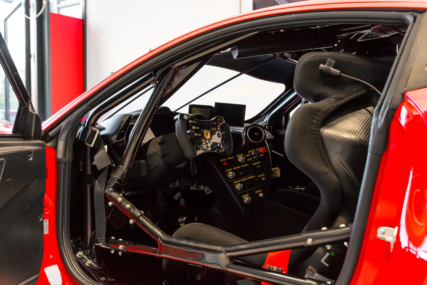 2018 Ferrari 488 Challenge angeboten von einem Fachhändler in Hengelo, Niederlande, Foto 13 von 15