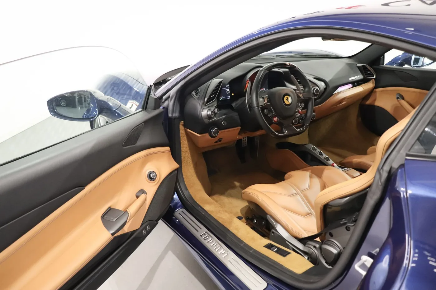 2018 Ferrari 488 GTB offered by a supercar dealer in Zibido San Giacomo, Italy, photo 10 of 25