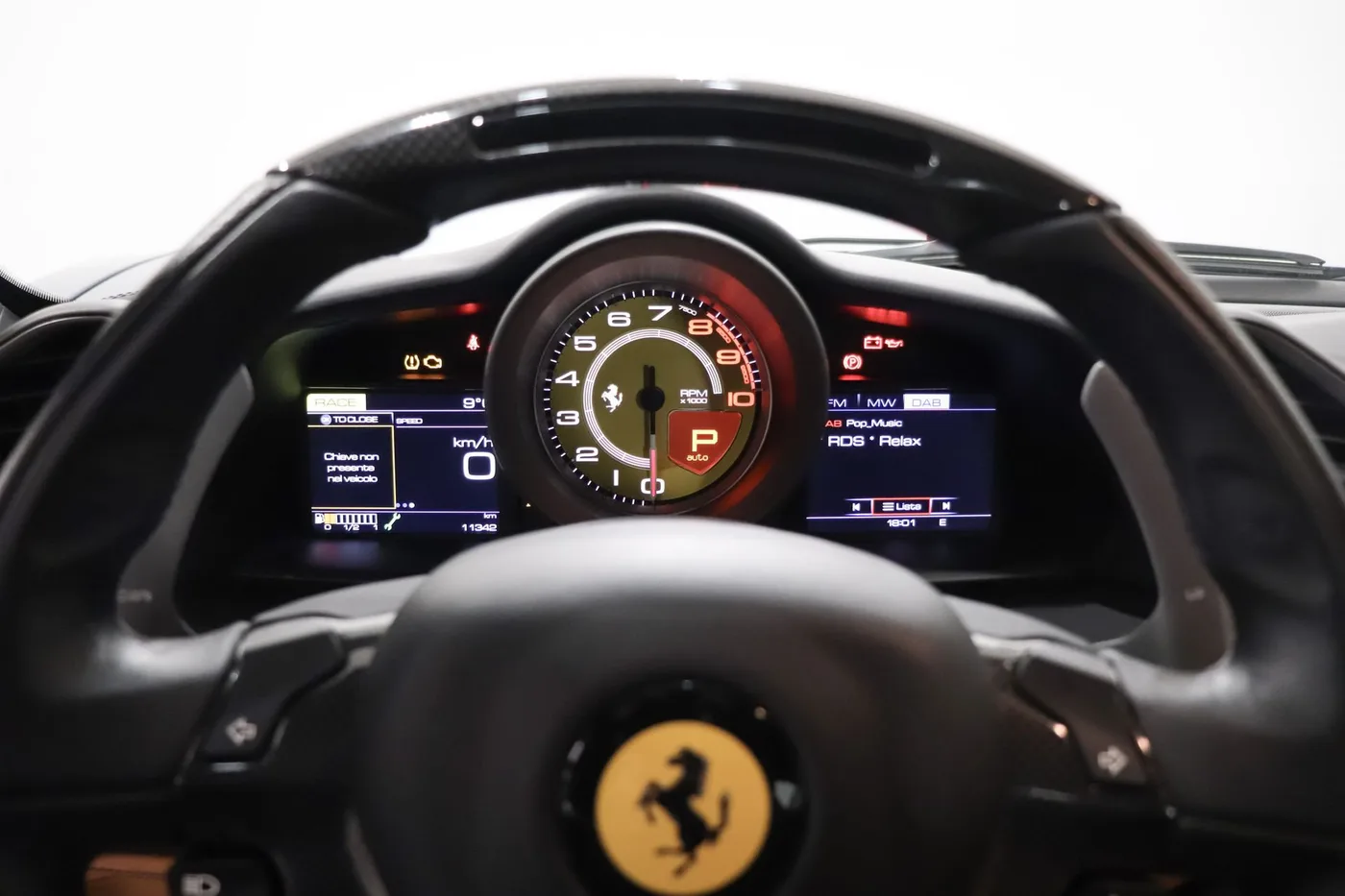 2018 Ferrari 488 GTB offered by a supercar dealer in Zibido San Giacomo, Italy, photo 18 of 25