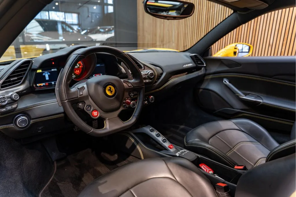 2018 Ferrari 488 GTB, 6/30