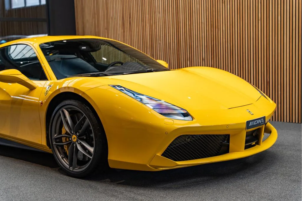 2018 Ferrari 488 GTB, 10/30