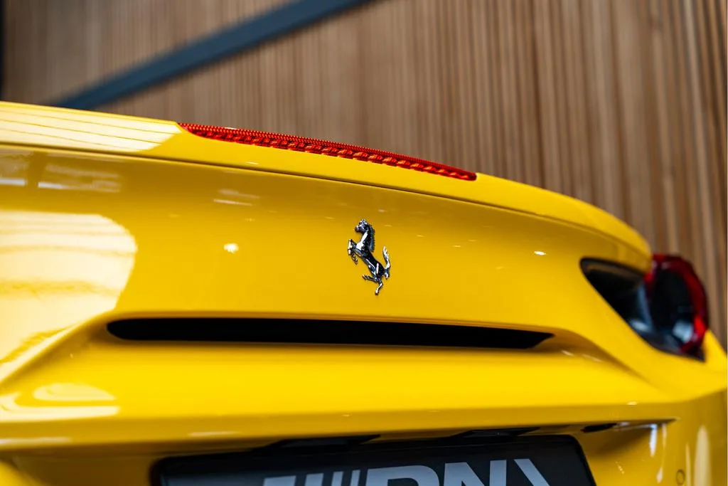 2018 Ferrari 488 GTB, 19/30