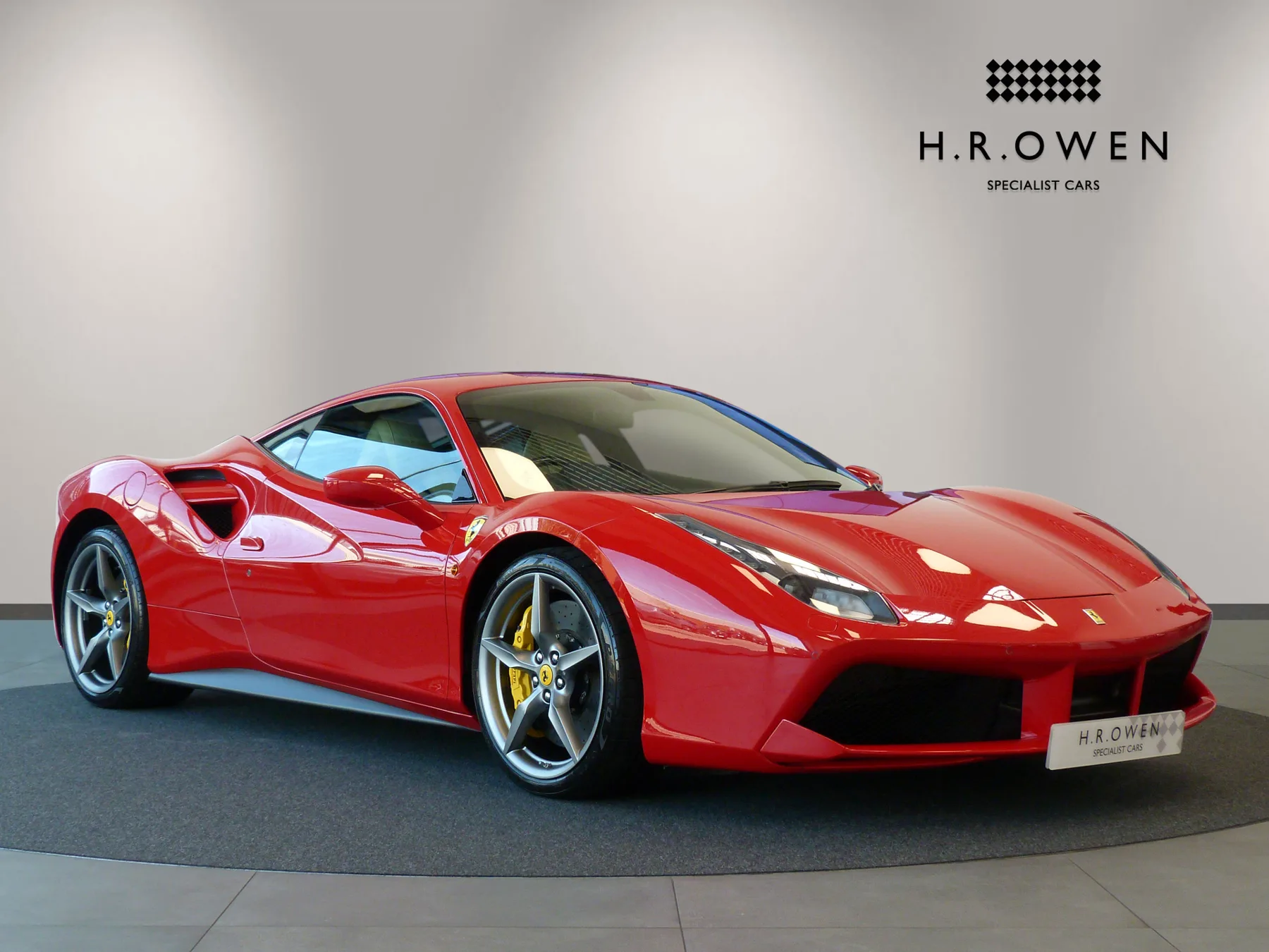 2018 Ferrari 488 GTB angeboten von einer Vertragshändlergruppe in Cheltenham, Vereinigtes Königreich, Hauptfoto