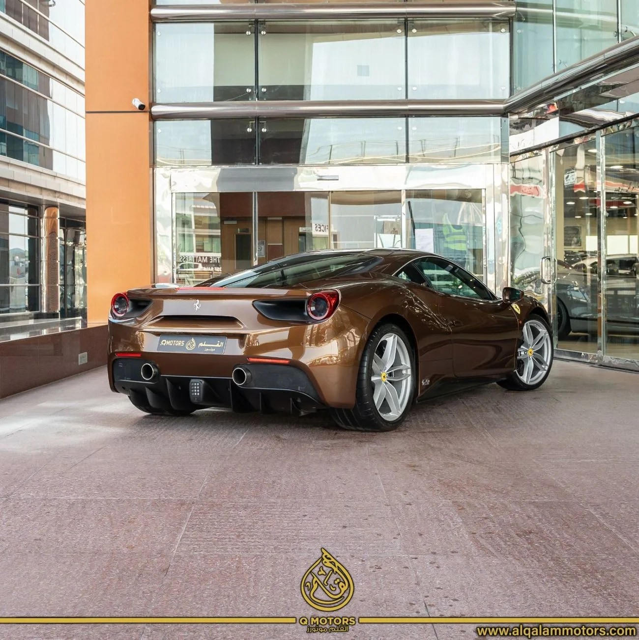 2018 Ferrari 488 GTB Tailor Made 70th Anniversary, 1 of 1 angeboten von einem Fachhändler in Dubai, Vereinigte Arabische Emirate, Foto 3 von 22