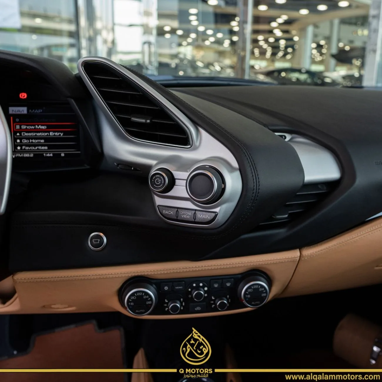 2018 Ferrari 488 GTB Tailor Made 70th Anniversary, 1 of 1 angeboten von einem Fachhändler in Dubai, Vereinigte Arabische Emirate, Foto 11 von 22