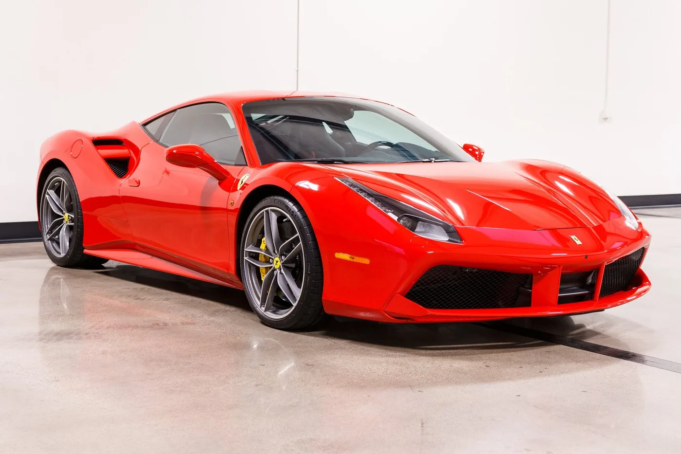 2018 Ferrari 488 GTB sold by a specialist dealer in Costa Mesa, United States, photo 2 of 15