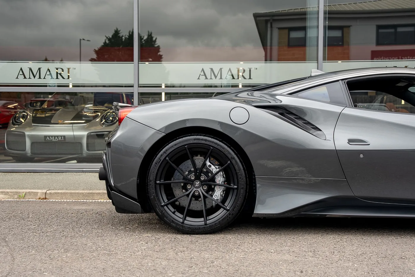 2018 Ferrari 488 Pista proposée par un spécialiste de la supercar à Preston, Royaume-Uni, photo 14 sur 25