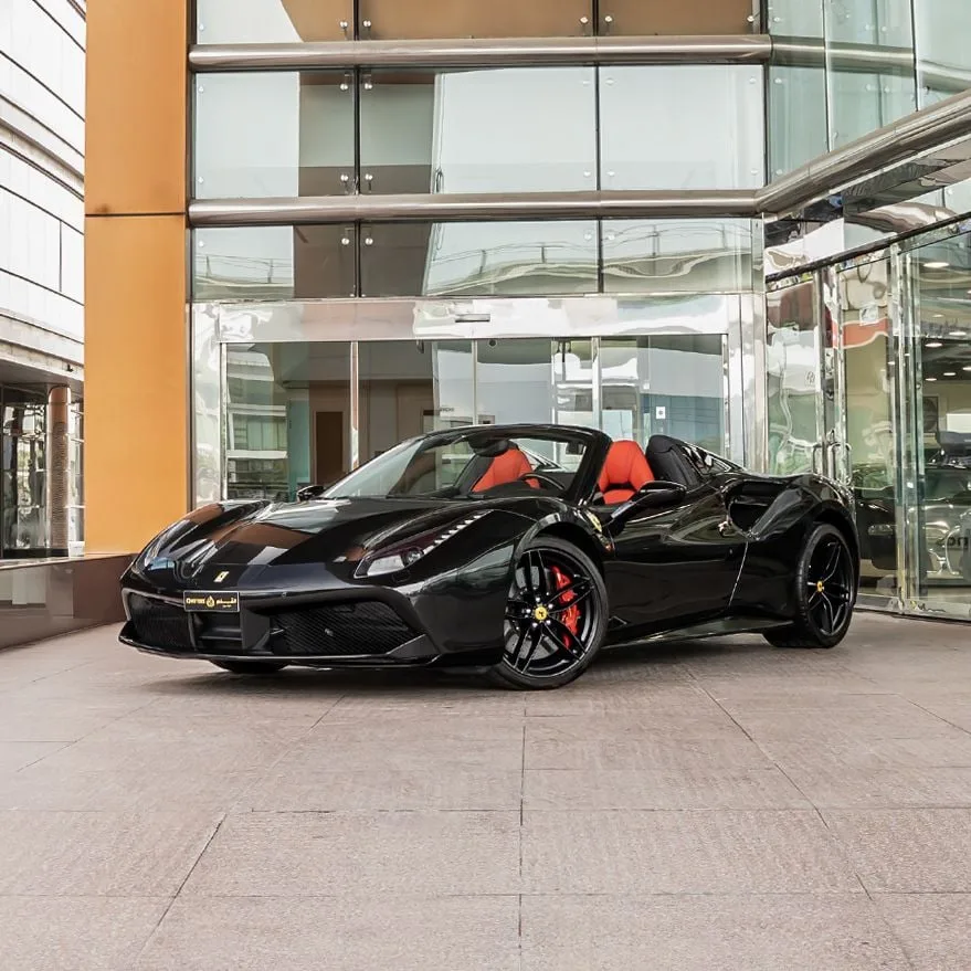 2018 Ferrari 488 Spider angeboten von einem Fachhändler in Dubai, Vereinigte Arabische Emirate, Hauptfoto