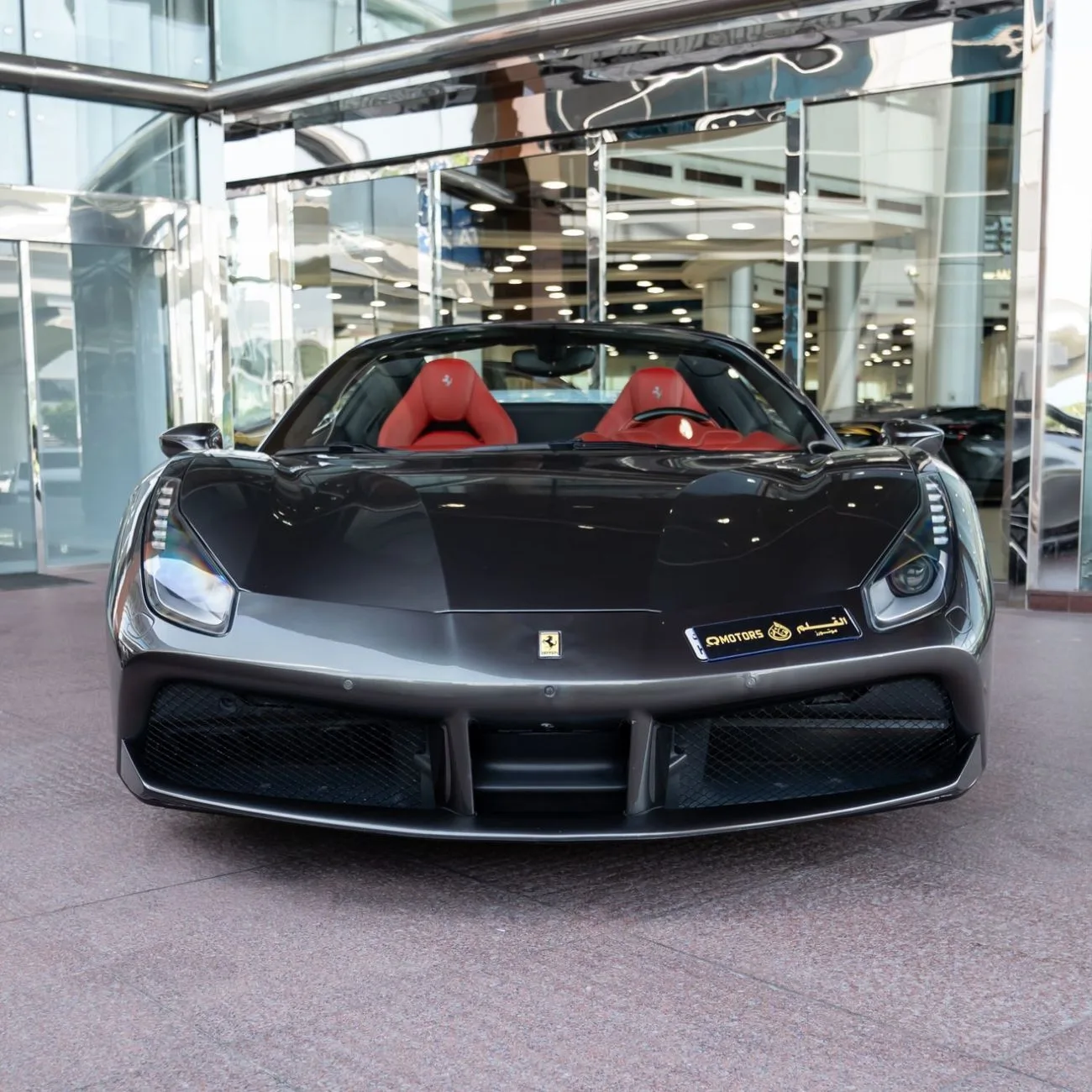 2018 Ferrari 488 Spider angeboten von einem Fachhändler in Dubai, Vereinigte Arabische Emirate, Foto 2 von 27