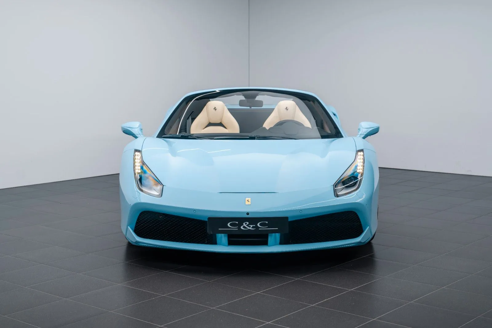 2018 Ferrari 488 Spider, 4/27