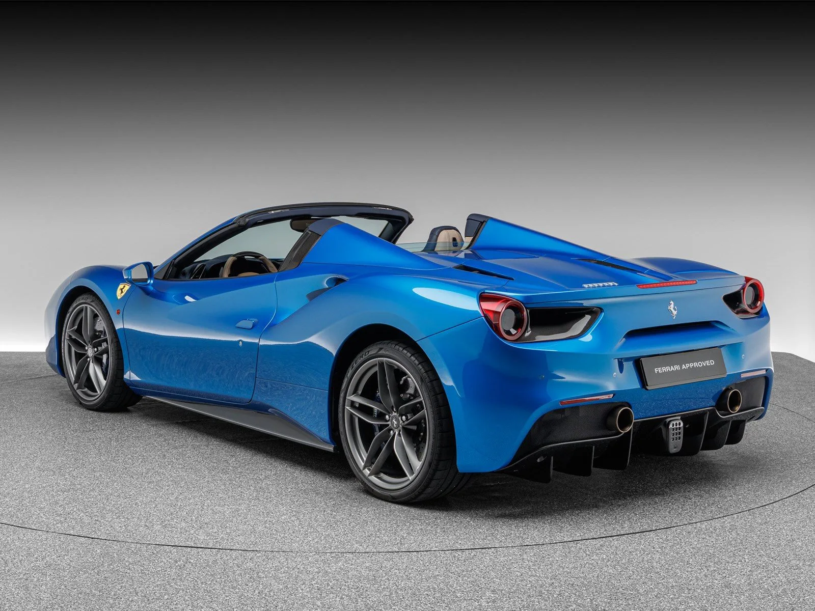 2018 Ferrari 488 Spider, 3/27