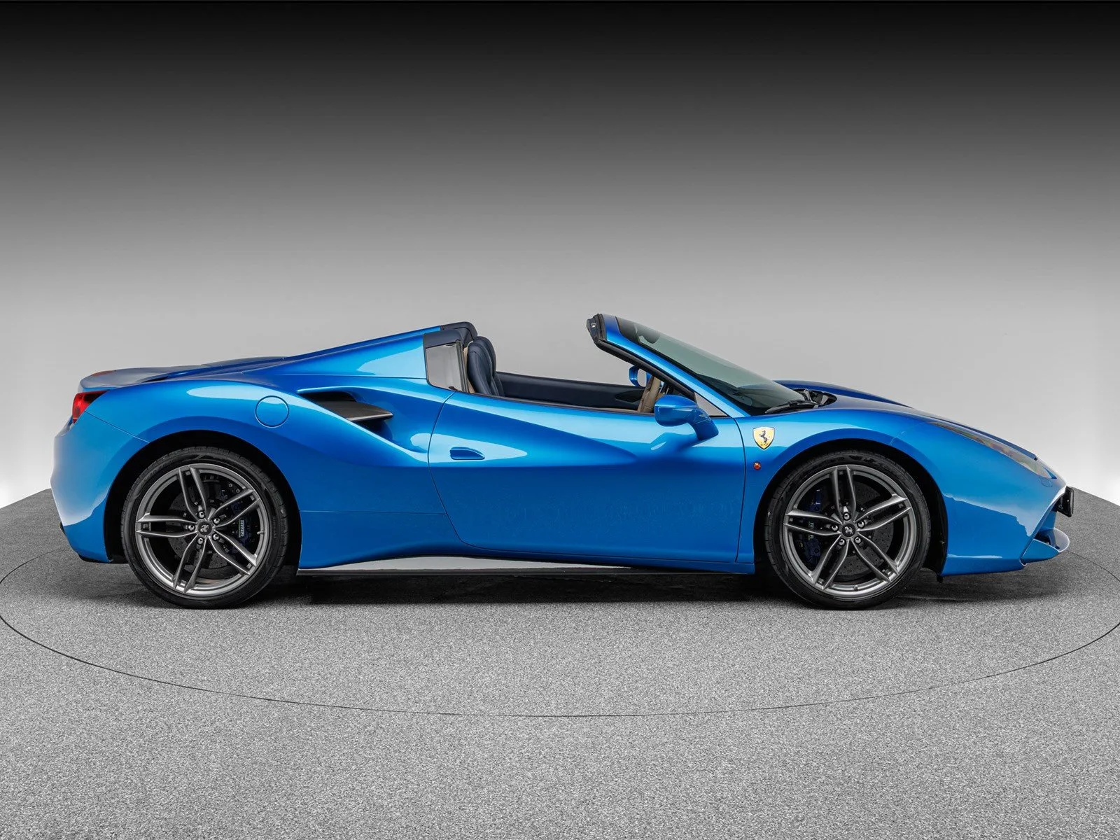 2018 Ferrari 488 Spider, 8/27