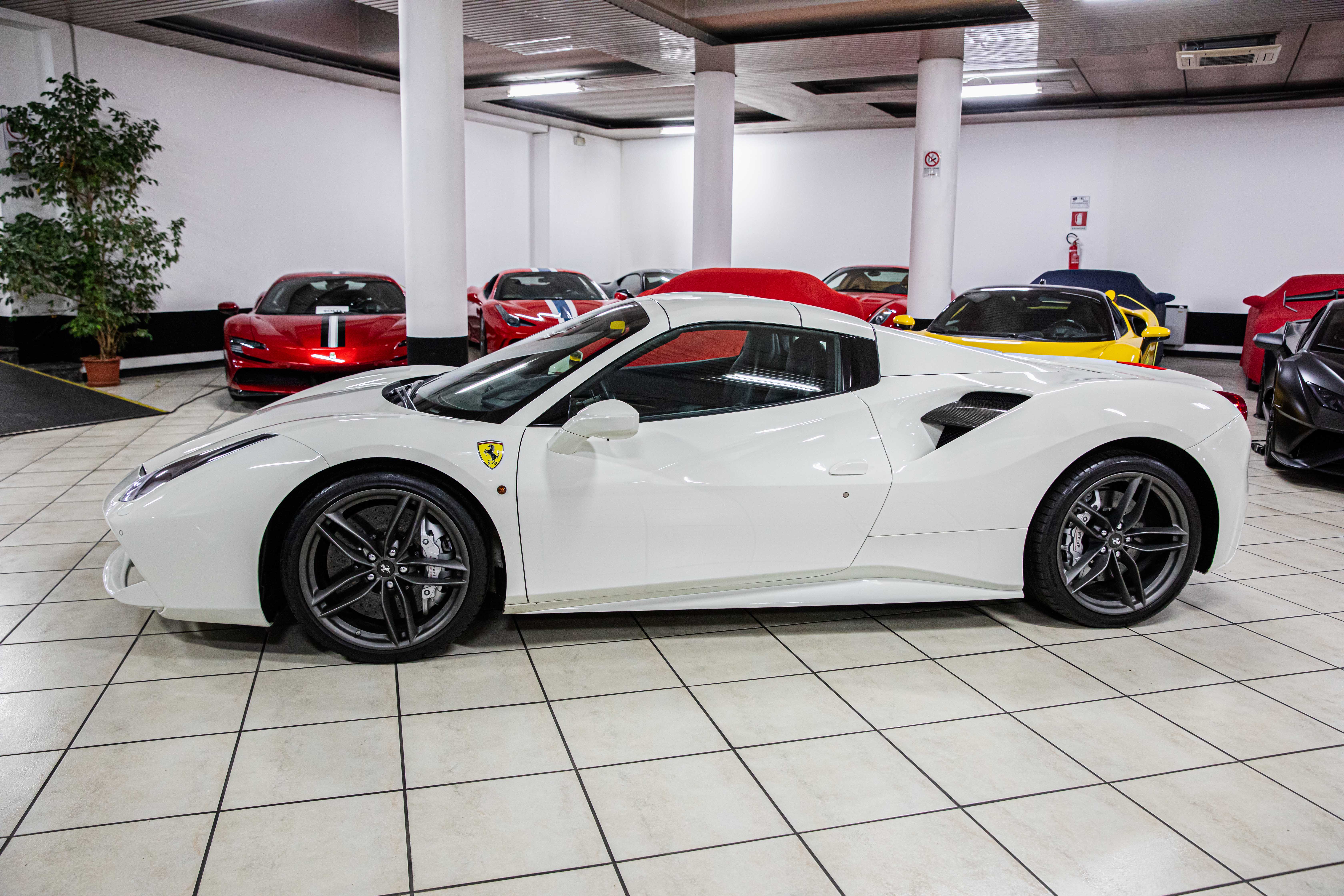 2018 Ferrari 488 Spider offered by a specialist dealer in Milan, Italy, photo 10 of 20