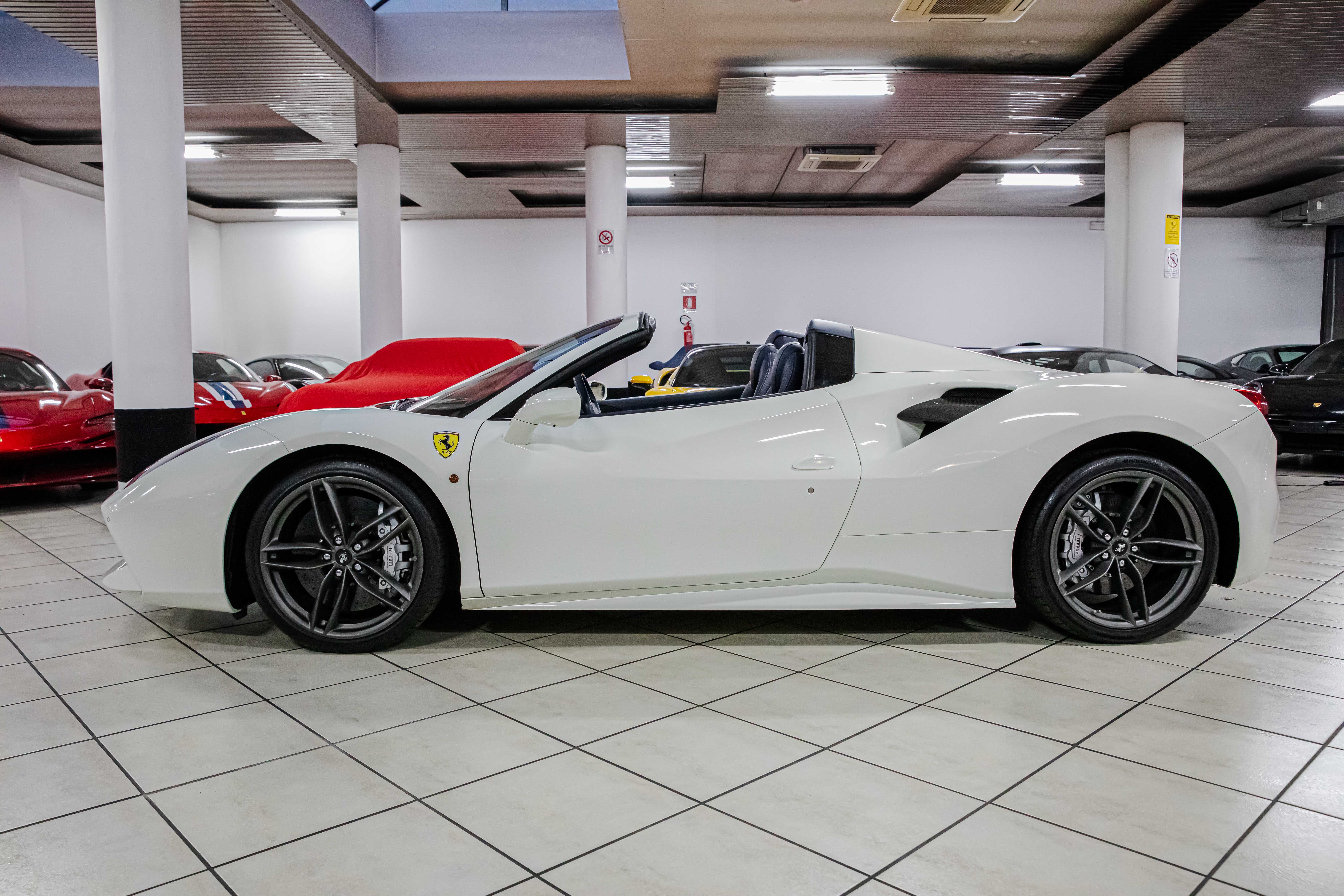 2018 Ferrari 488 Spider offered by a specialist dealer in Milan, Italy, photo 13 of 20