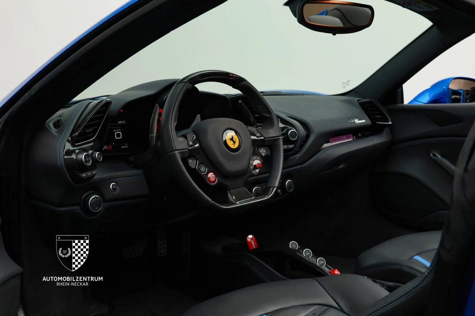 2018 Ferrari 488 Spider, 12/30