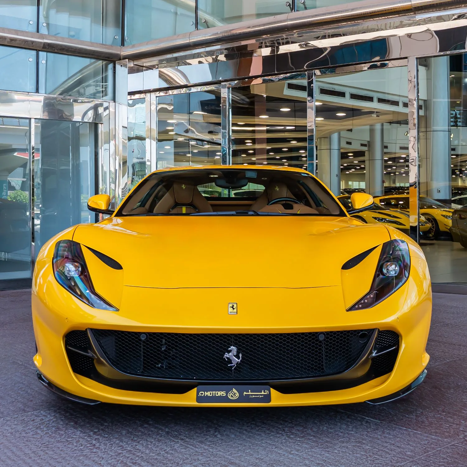 2018 Ferrari 812 Superfast angeboten von einem Fachhändler in Dubai, Vereinigte Arabische Emirate, Foto 2 von 24