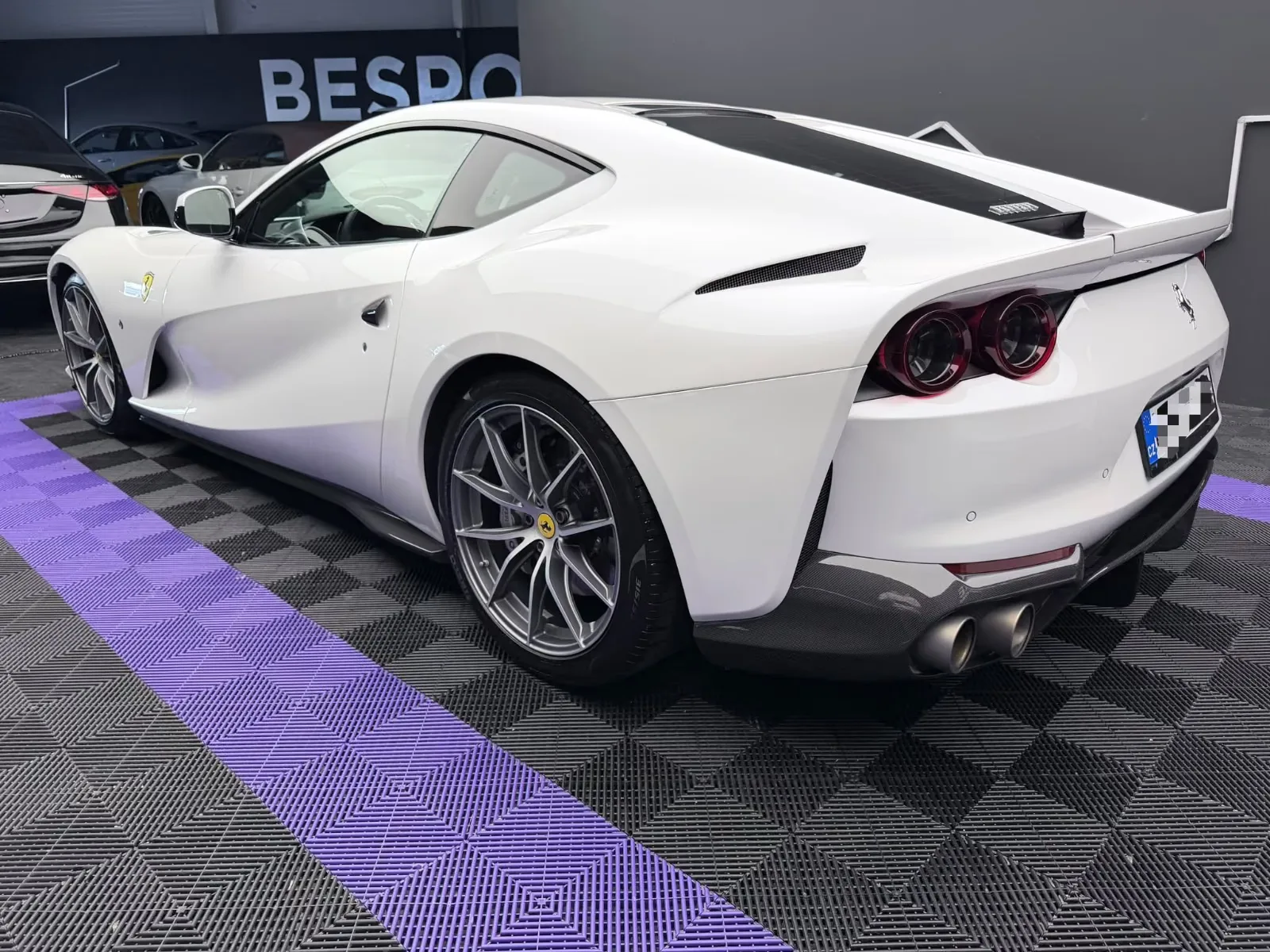 2018 Ferrari 812 Superfast, 3/23