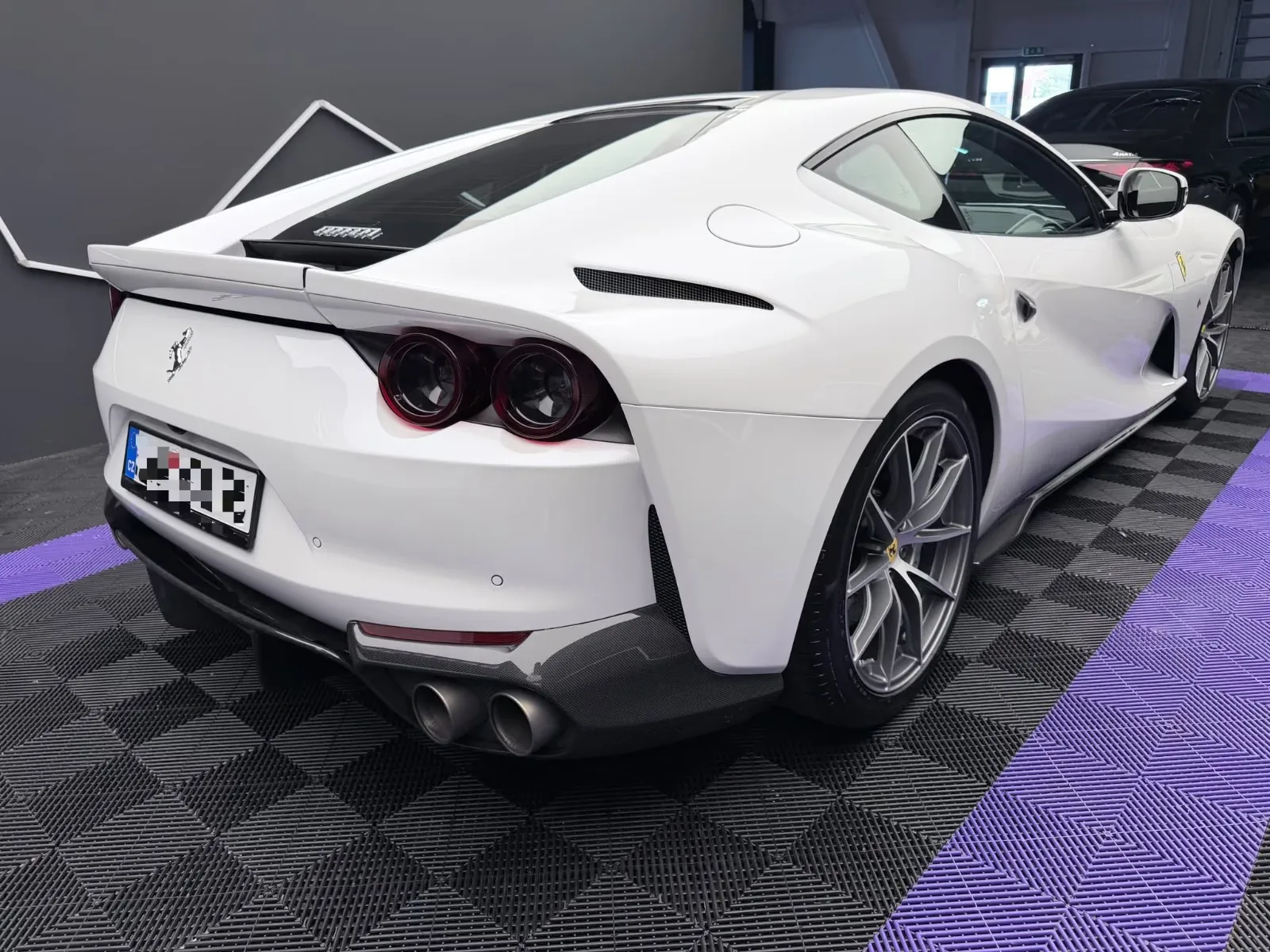 2018 Ferrari 812 Superfast, 4/23