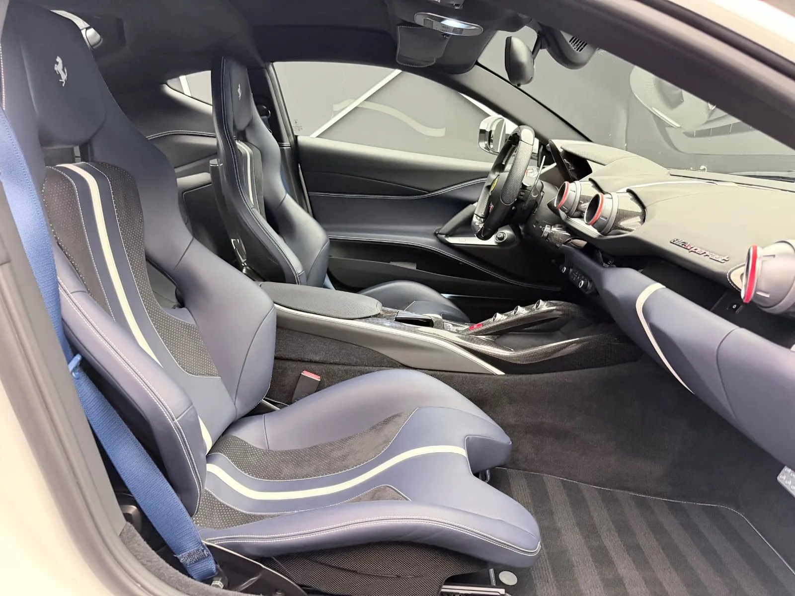 2018 Ferrari 812 Superfast, 15/23