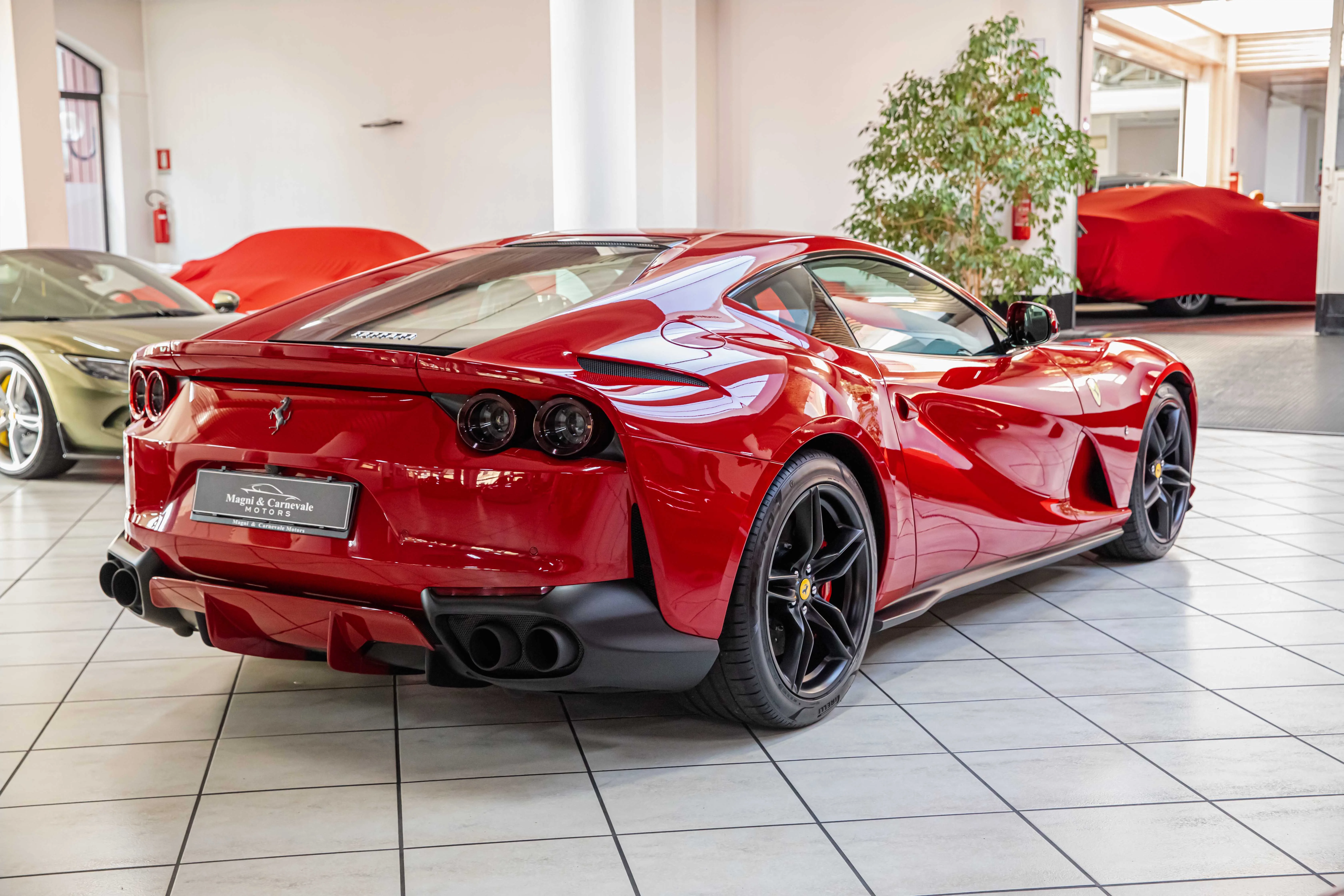 2018 Ferrari 812 Superfast, 9/30