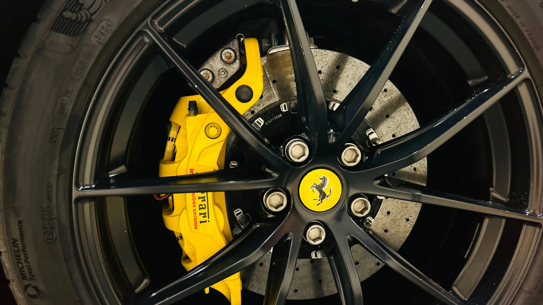 2018 Ferrari 812 Superfast, 15/23