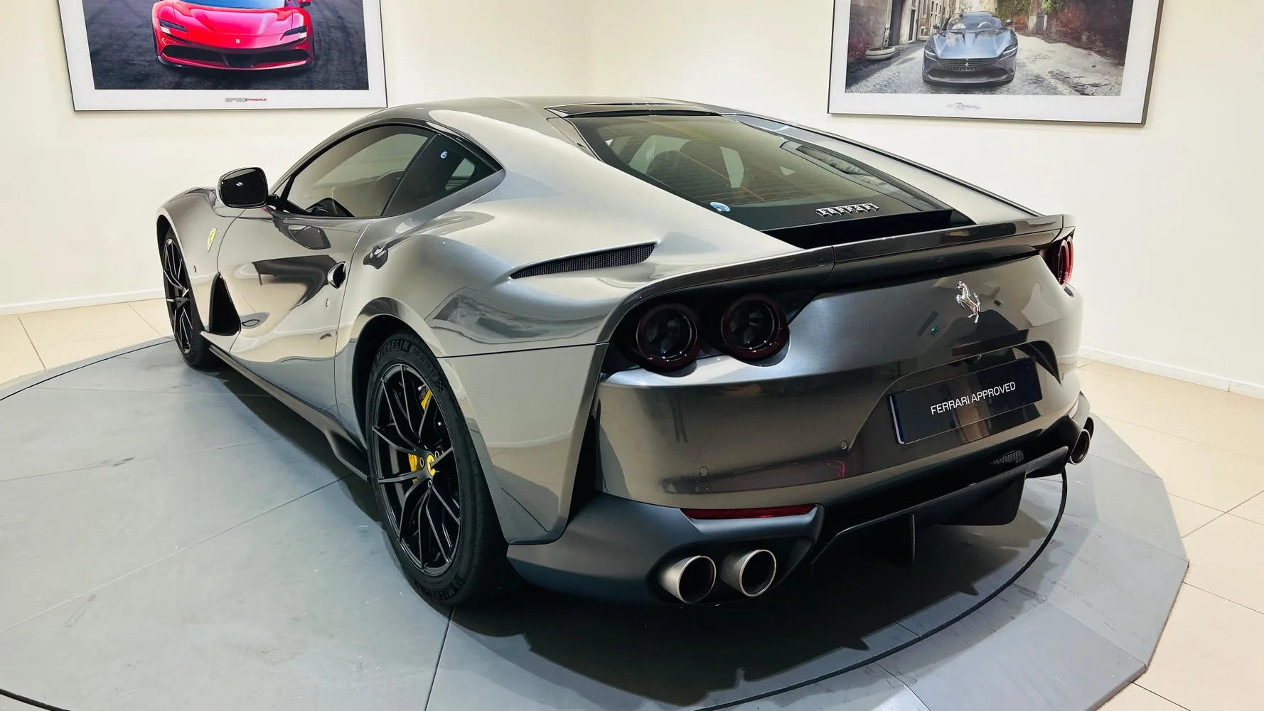 2018 Ferrari 812 Superfast, 17/23