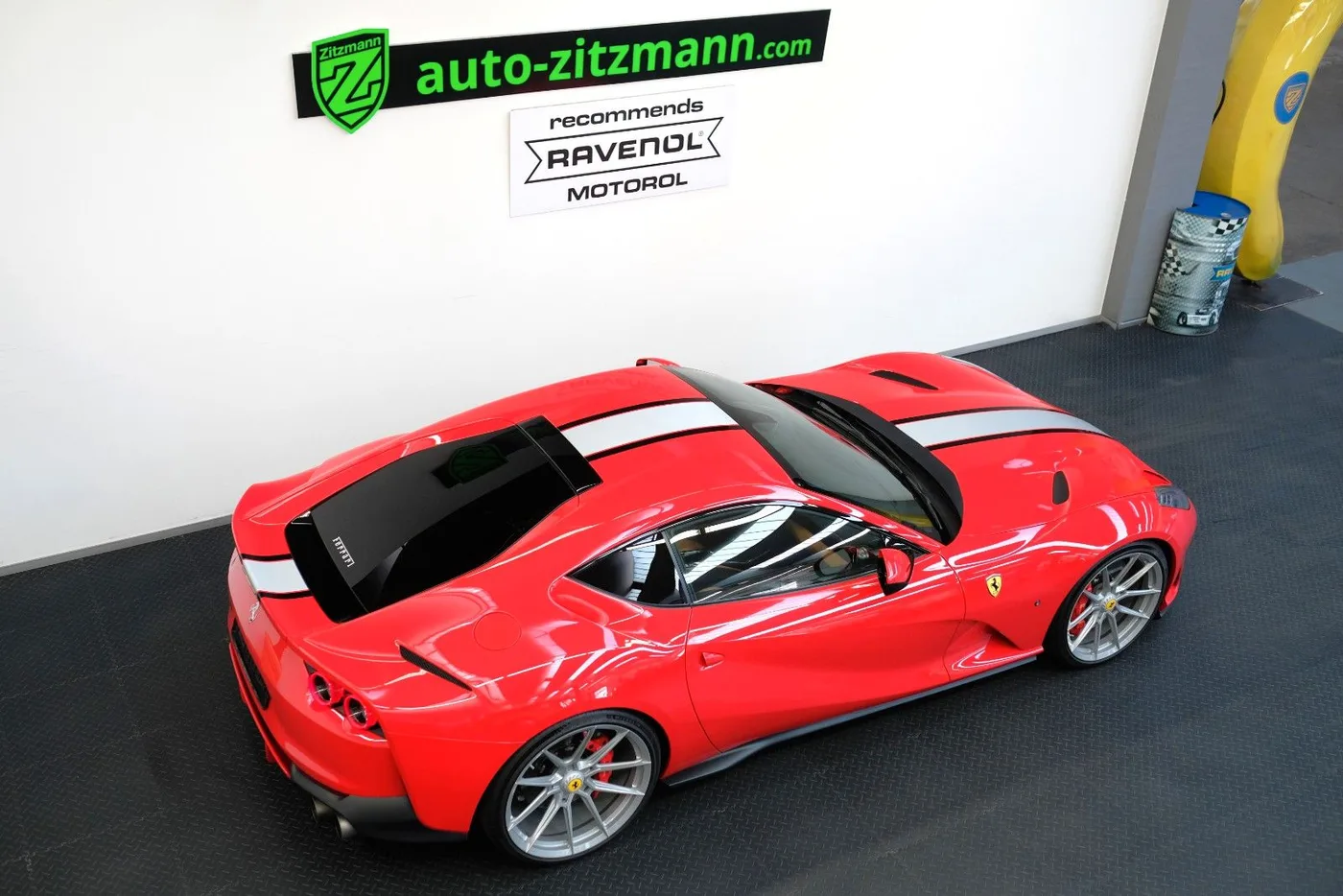 2018 Ferrari 812 Superfast offered by a specialist dealer in Nuremberg, Germany, photo 7 of 25