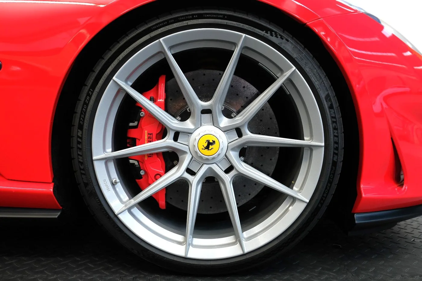 2018 Ferrari 812 Superfast offered by a specialist dealer in Nuremberg, Germany, photo 10 of 25